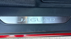 Jaguar F-Pace 2.0 D200 R-Dynamic SE Black 5dr Auto AWD Diesel Estate